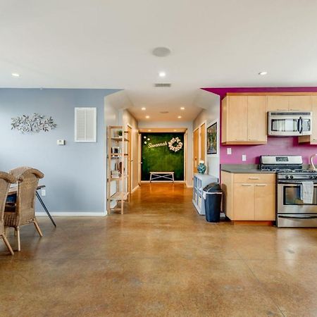 Walk Score 90!!-Historic Downtown District-2 Blocks To Famous Forsyth Park- Huge Private Patio-Private Parking Savannah Esterno foto