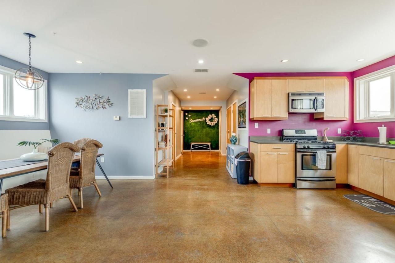 Walk Score 90!!-Historic Downtown District-2 Blocks To Famous Forsyth Park- Huge Private Patio-Private Parking Savannah Esterno foto