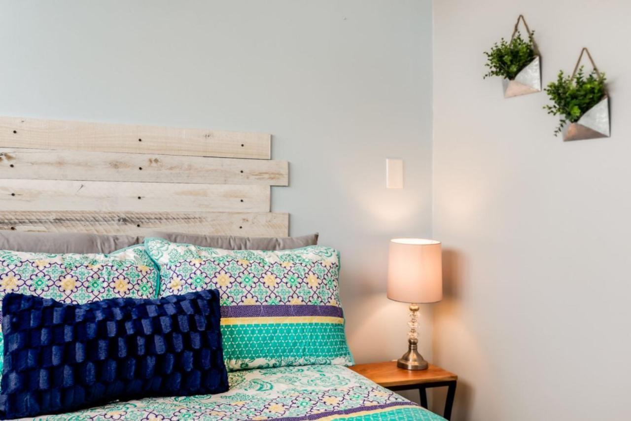Walk Score 90!!-Historic Downtown District-2 Blocks To Famous Forsyth Park- Huge Private Patio-Private Parking Savannah Esterno foto